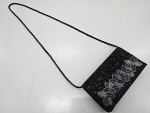 ビーズ　ショルダーバッグ